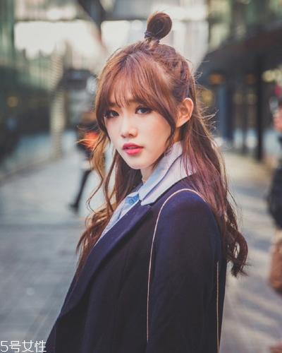 半丸子頭適合長發(fā)嗎 披肩發(fā)丸子頭扎法圖解 半丸子頭適合長發(fā)嗎 披肩發(fā)丸子頭扎法圖解