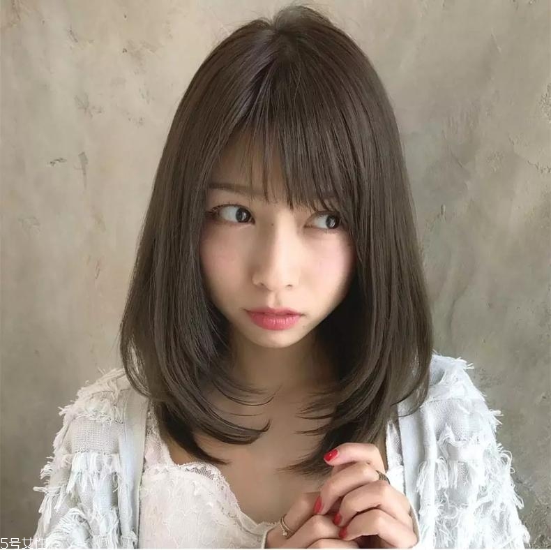 齊肩發(fā)型2018歐美 中西合璧的時尚發(fā)型 齊肩發(fā)型2018歐美 中西合璧的時尚發(fā)型