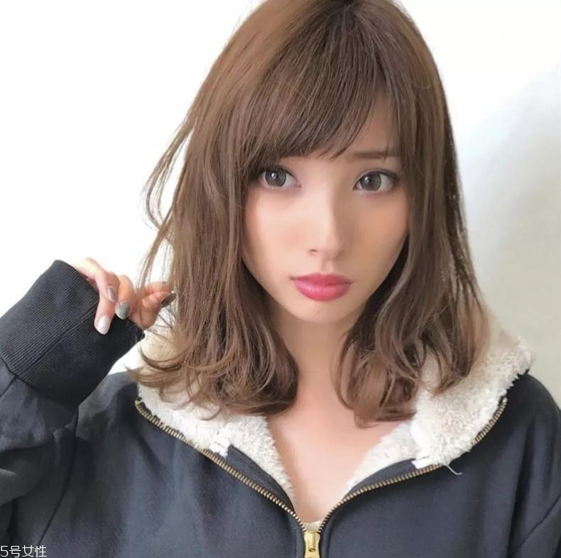 齊肩發(fā)型2018歐美 中西合璧的時尚發(fā)型 齊肩發(fā)型2018歐美 中西合璧的時尚發(fā)型