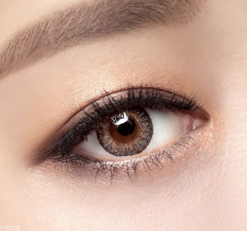 懶人眼影好用嗎 16brand懶人眼影價格 懶人眼影好用嗎 16brand懶人眼影價格