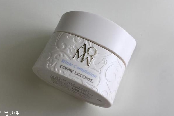 黛珂白檀面霜好用嗎 黛珂aqmw白檀美白面霜怎么樣 黛珂白檀面霜好用嗎 黛珂aqmw白檀美白面霜怎么樣