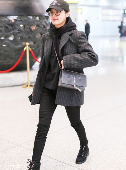 棒球帽怎么搭配衣服？素顏也能hold住