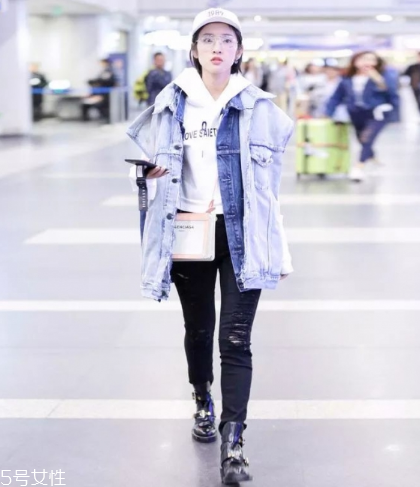 馬甲里面配什么衣服好看？換季疊搭全靠它