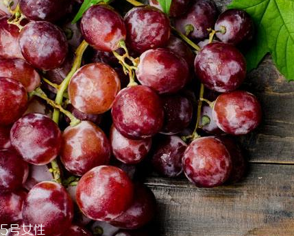 葡萄籽泡水喝有作用嗎？美容保健