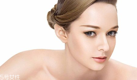 化妝起皮怎么辦 拯救皮膚保濕大法 化妝起皮怎么辦 拯救皮膚保濕大法