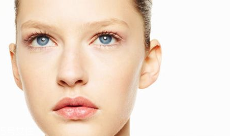 化妝起皮怎么辦 拯救皮膚保濕大法 化妝起皮怎么辦 拯救皮膚保濕大法