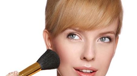 化妝起皮怎么辦 拯救皮膚保濕大法 化妝起皮怎么辦 拯救皮膚保濕大法