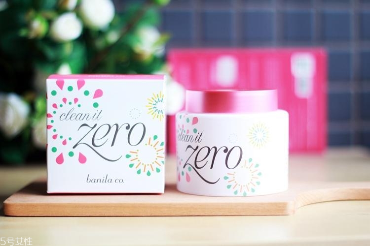 皮膚干敏怎么快速補(bǔ)水 補(bǔ)水修復(fù)四部曲走起 皮膚干敏怎么快速補(bǔ)水 補(bǔ)水修復(fù)四部曲走起