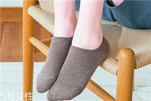 襪子上有口香糖怎么辦？口香糖這樣清理