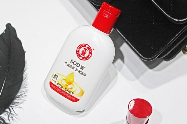 大寶可以用作妝前乳嗎 大寶竟然可以用作妝前提亮 大寶可以用作妝前乳嗎 大寶竟然可以用作妝前提亮