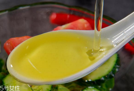 核桃油保質(zhì)期多久 保質(zhì)期為18個(gè)月以上 核桃油保質(zhì)期多久 保質(zhì)期為18個(gè)月以上