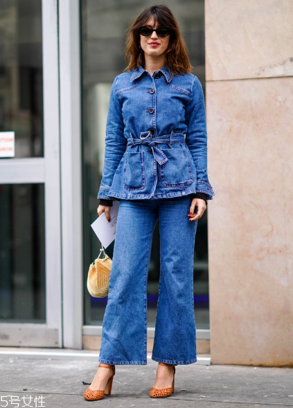牛仔夾克怎么搭配？照著穿你就贏了