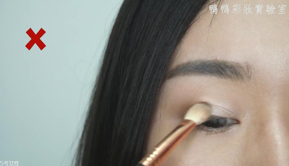 漸層眼影的畫法圖片 漸層眼影怎么畫 漸層眼影的畫法圖片 漸層眼影怎么畫