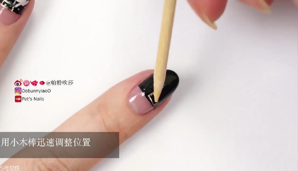 千鳥格美甲圖片畫法 美甲千鳥格畫法步驟 千鳥格美甲圖片畫法 美甲千鳥格畫法步驟