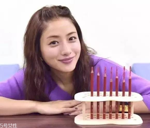 2018流行什么眉毛 眉形與臉型的搭配圖片 2018流行什么眉毛 眉形與臉型的搭配圖片