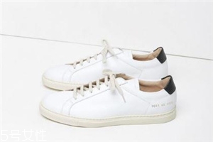 小白鞋發(fā)霉了怎么洗掉？小白鞋霉點清洗方法