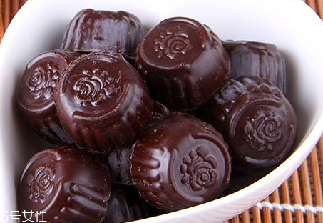 酒心巧克力可以帶上飛機嗎 酒心巧克力托運 酒心巧克力可以帶上飛機嗎 酒心巧克力托運