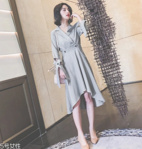 微胖女生穿什么裙子好看？微胖女生穿搭圖片