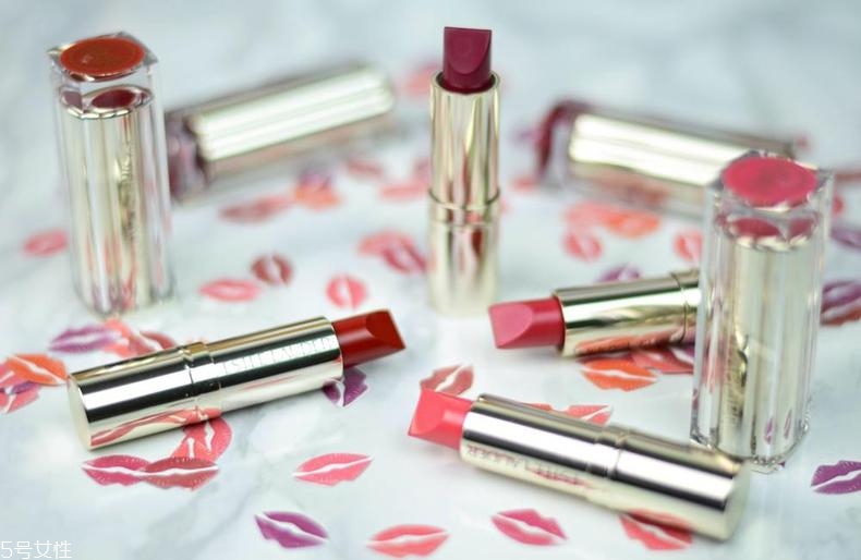 雅詩蘭黛戀愛300和310哪個好 300和310對比試色 雅詩蘭黛戀愛300和310哪個好 300和310對比試色