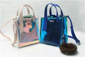 小ck鐳射包多少錢？charles keith鐳射包價格