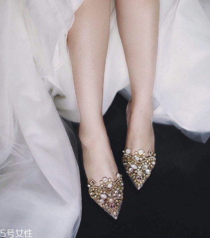 婚鞋一定要紅色嗎？婚鞋的顏色講究