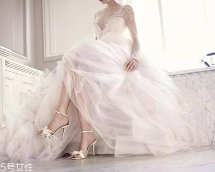 婚鞋只能穿一次嗎？婚鞋結婚后不能穿了嗎