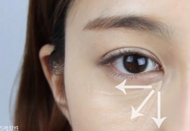 有黑眼圈化妝怎么遮蓋好 有黑眼圈化妝怎么遮蓋好