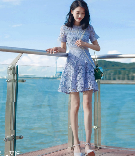 高瘦女生穿什么連衣裙？最適合高瘦女生的連衣裙款式