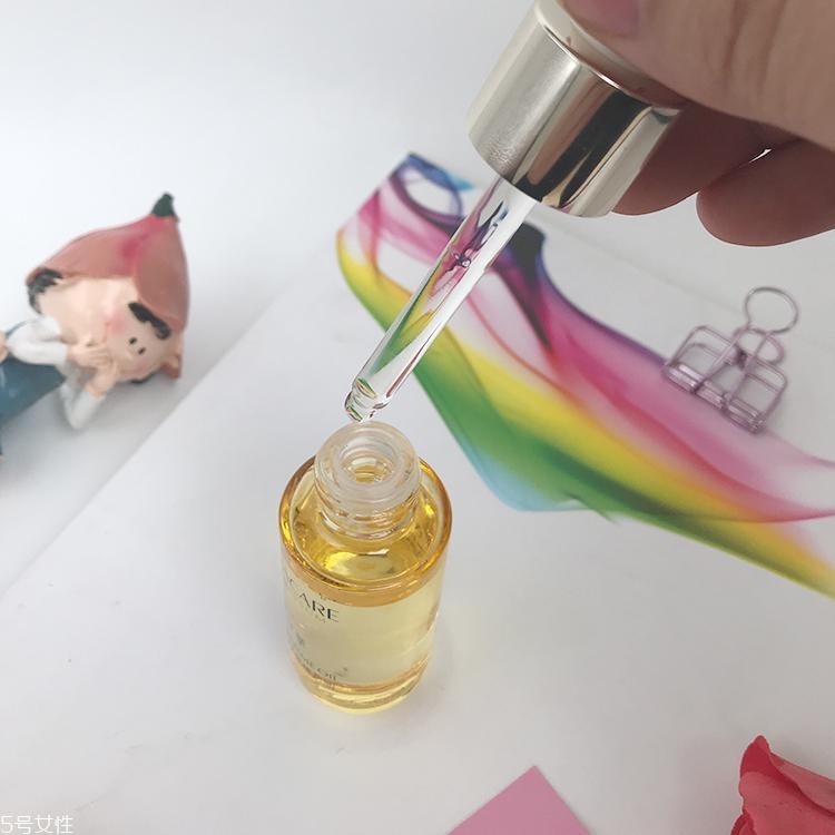 歐詩(shī)漫有精油嗎 百花萃精油好用嗎 歐詩(shī)漫有精油嗎 百花萃精油好用嗎