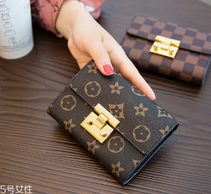 錢(qián)包可以扔嗎？扔錢(qián)包的講究