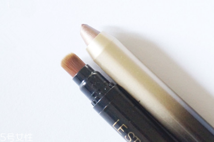 歐萊雅眼影棒怎么用 歐萊雅眼影棒使用方法 歐萊雅眼影棒怎么用 歐萊雅眼影棒使用方法