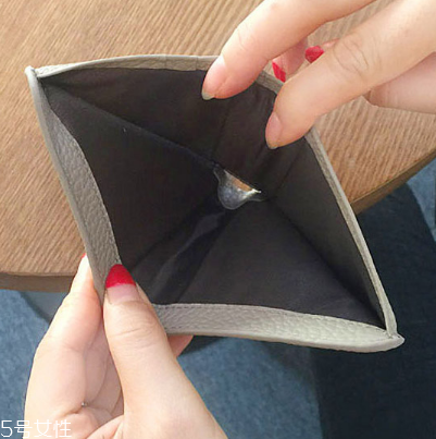 錢包里放多少錢合適？錢包里一般放多少錢