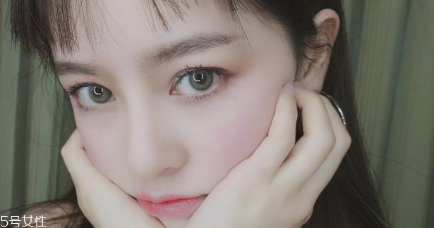 灰色美瞳適合黃皮嗎 灰色美瞳妝圖片 灰色美瞳適合黃皮嗎 灰色美瞳妝圖片