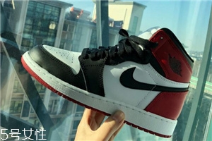 aj 1黑腳趾多少錢？aj 1黑腳趾市場價格