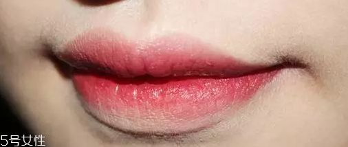 綠色美瞳適合什么眼影 綠色美瞳眼妝效果圖 綠色美瞳適合什么眼影 綠色美瞳眼妝效果圖