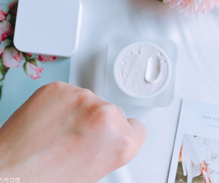 菲洛嘉白白霜適合夏天嗎 filorga白白霜適合油皮嗎 菲洛嘉白白霜適合夏天嗎 filorga白白霜適合油皮嗎