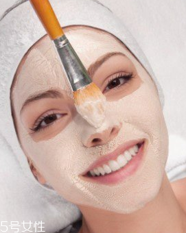 春天敷面膜為什么臉疼 春天敷面膜注意事項 春天敷面膜為什么臉疼 春天敷面膜注意事項