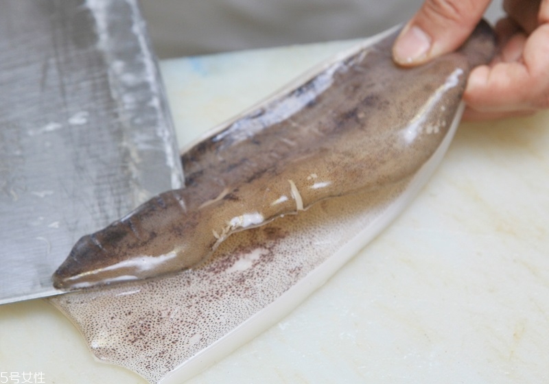魷魚(yú)怎么做嫩 魷魚(yú)怎么處理不硬 魷魚(yú)怎么做嫩 魷魚(yú)怎么處理不硬