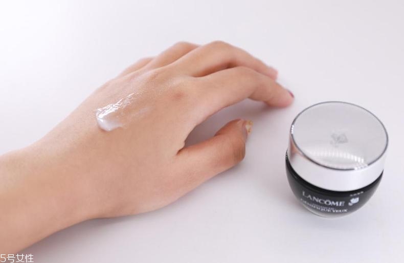 蘭蔻2018新品小黑瓶發(fā)光眼霜怎么樣 蘭蔻發(fā)光眼霜評(píng)測(cè) 蘭蔻2018新品小黑瓶發(fā)光眼霜怎么樣 蘭蔻發(fā)光眼霜評(píng)測(cè)