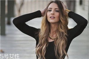 為什么頭發(fā)總是很油 頭發(fā)很油的原因分析 為什么頭發(fā)總是很油 頭發(fā)很油的原因分析