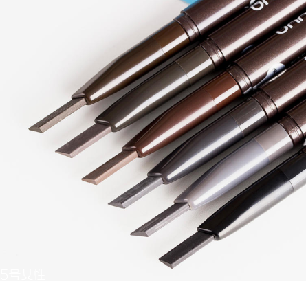 韓式平眉怎么畫 韓式平眉最詳細畫法 韓式平眉怎么畫 韓式平眉最詳細畫法