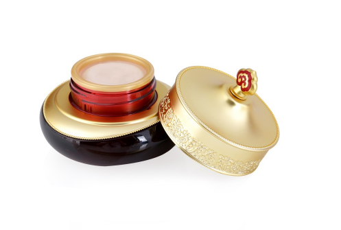 眼霜什么時(shí)候用最好 國產(chǎn)眼霜哪個(gè)牌子效果好 眼霜什么時(shí)候用最好 國產(chǎn)眼霜哪個(gè)牌子效果好