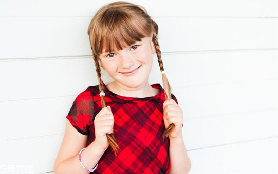 小孩可以使用面膜嗎 小孩子可以用哪些護(hù)膚品 小孩可以使用面膜嗎 小孩子可以用哪些護(hù)膚品