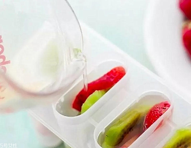 自制冰棍怎么做 ins網(wǎng)紅冰棍做法 自制冰棍怎么做 ins網(wǎng)紅冰棍做法
