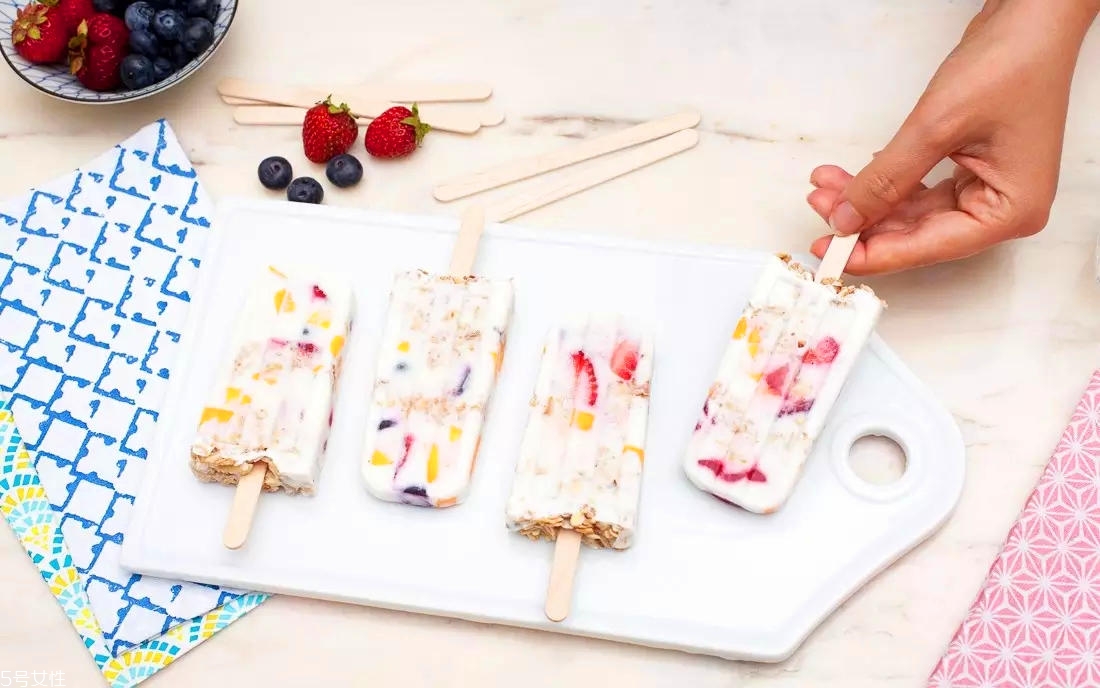 自制冰棍怎么做 ins網(wǎng)紅冰棍做法 自制冰棍怎么做 ins網(wǎng)紅冰棍做法