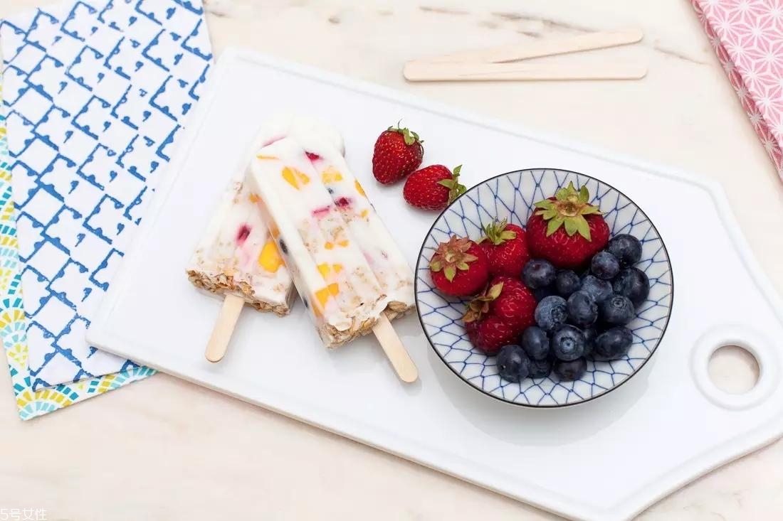 自制冰棍怎么做 ins網(wǎng)紅冰棍做法 自制冰棍怎么做 ins網(wǎng)紅冰棍做法
