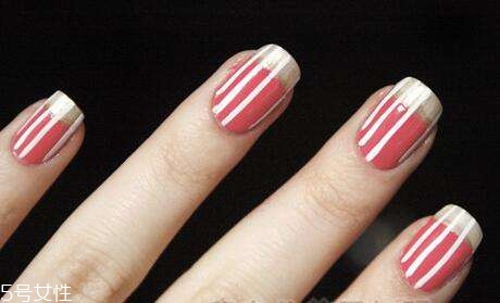 裸粉色條紋美甲教程 裸粉色條紋美甲樣式 裸粉色條紋美甲教程 裸粉色條紋美甲樣式