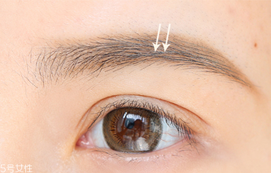 粉紫色眼妝教程 立體混血眼妝的畫法 粉紫色眼妝教程 立體混血眼妝的畫法