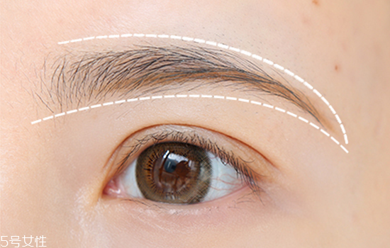 粉紫色眼妝教程 立體混血眼妝的畫法 粉紫色眼妝教程 立體混血眼妝的畫法