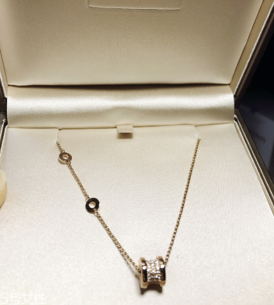 寶格麗彈簧項(xiàng)鏈可以彈嗎？寶格麗彈簧項(xiàng)鏈可以動嗎